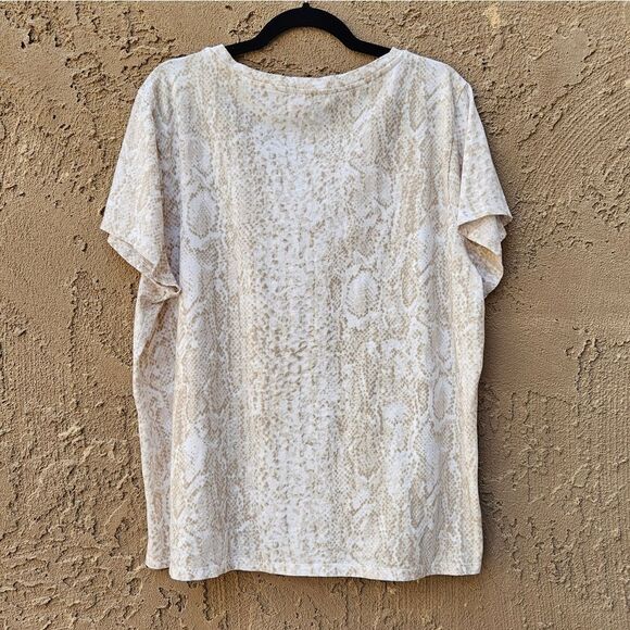 Vince Camuto Beige and Cream Snake Skin Short Sleeve Shirt Size 3X - Picture 2 of 9